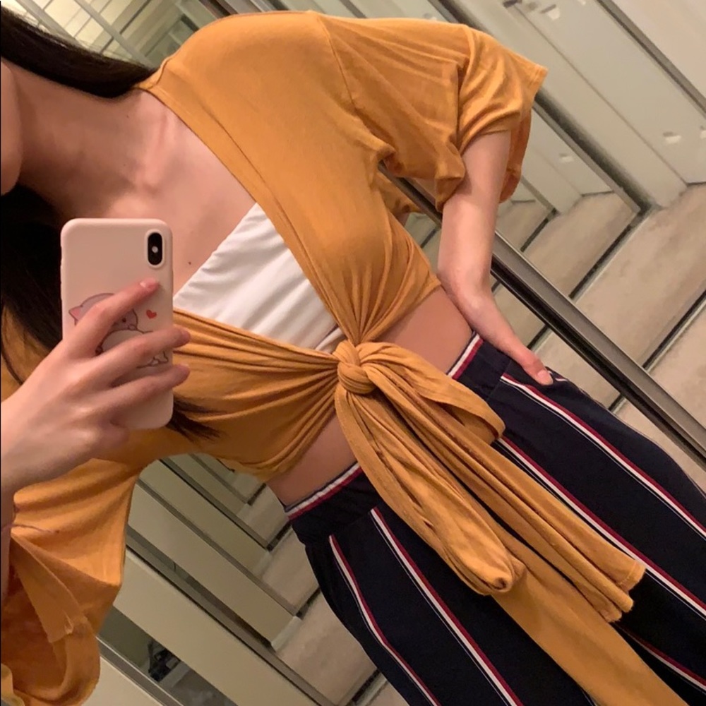 ❤️3 for 15 Urban Behavior Gold Crop Cover Up Top❤️